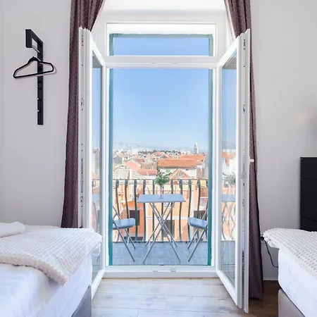 Cozy Apartment Lile In The Heart Of Old Town Split Exterior photo