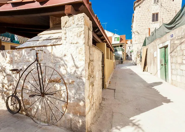 Cozy Apartment Lile In The Heart Of Old Town Split