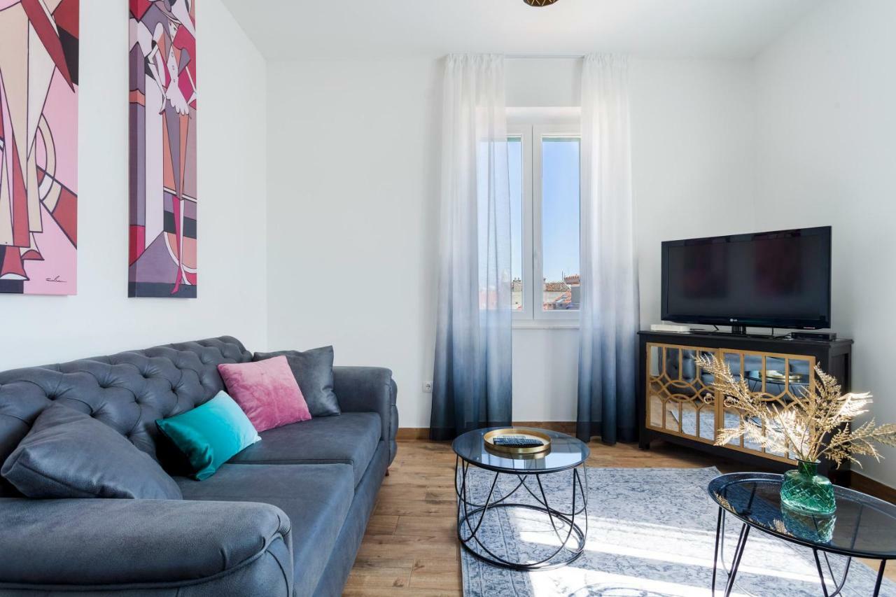 Cozy Lile In The Heart Of Old Town Apartment Split