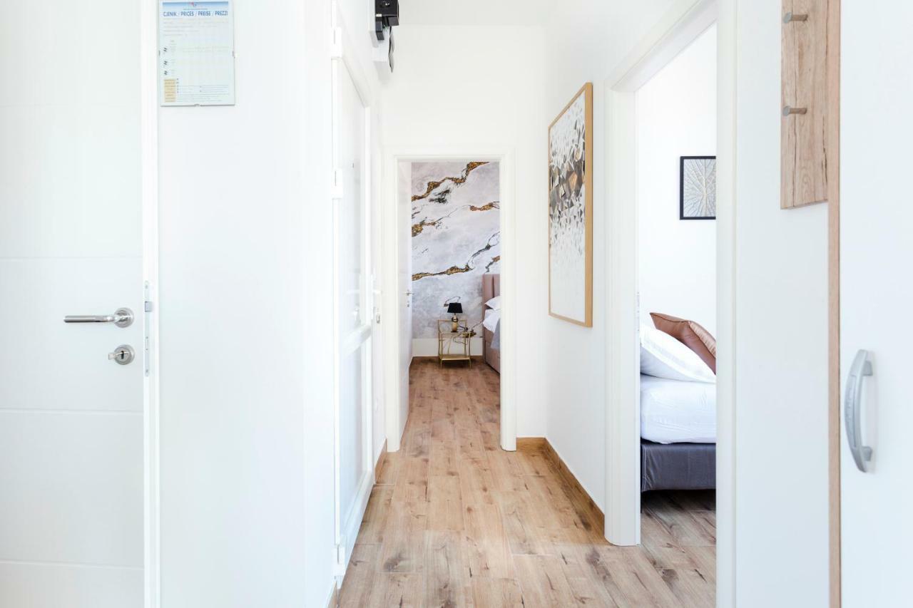 Cozy Lile In The Heart Of Old Town Apartment Split